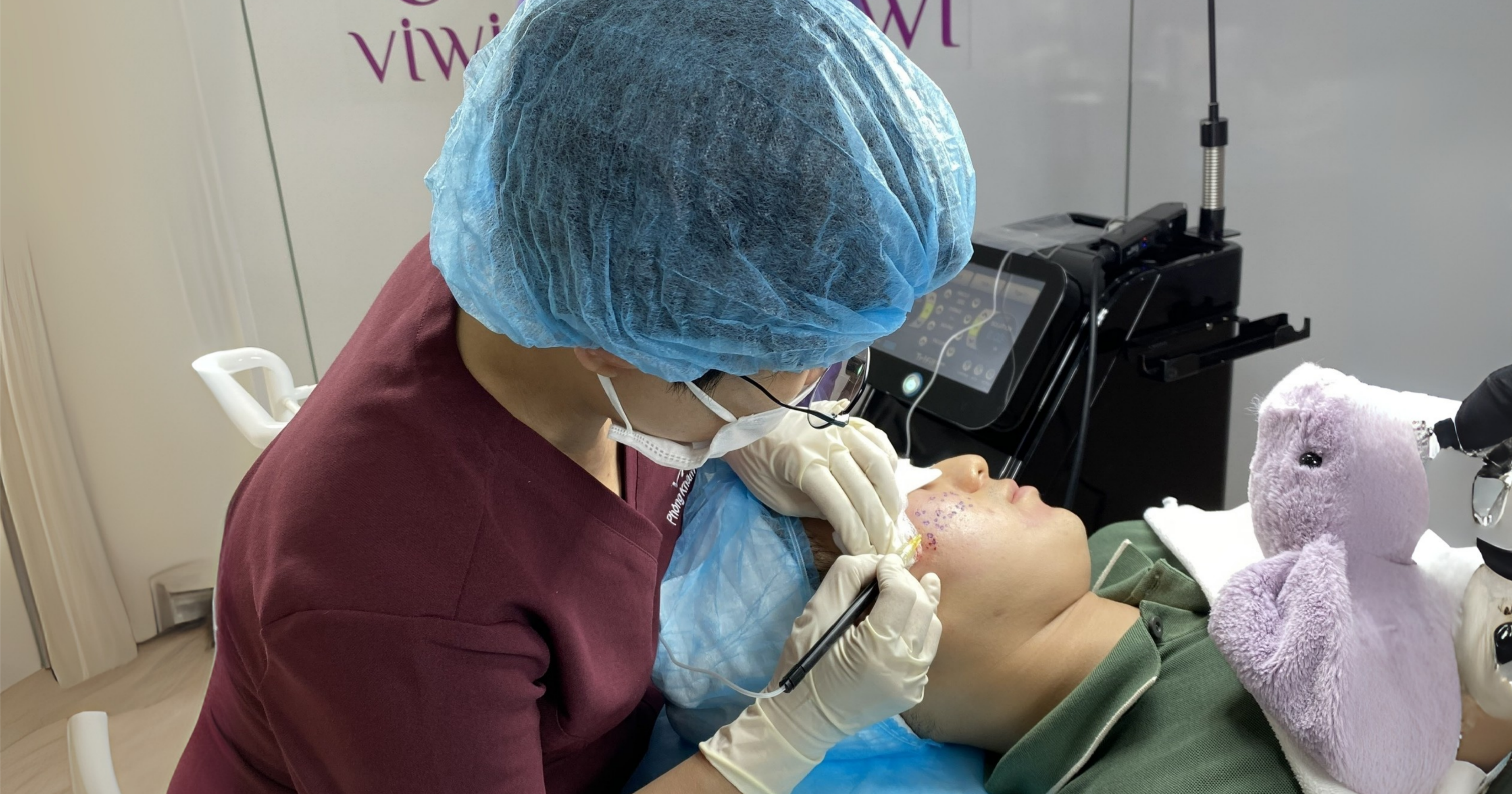 Tách đáy sẹo bằng khí